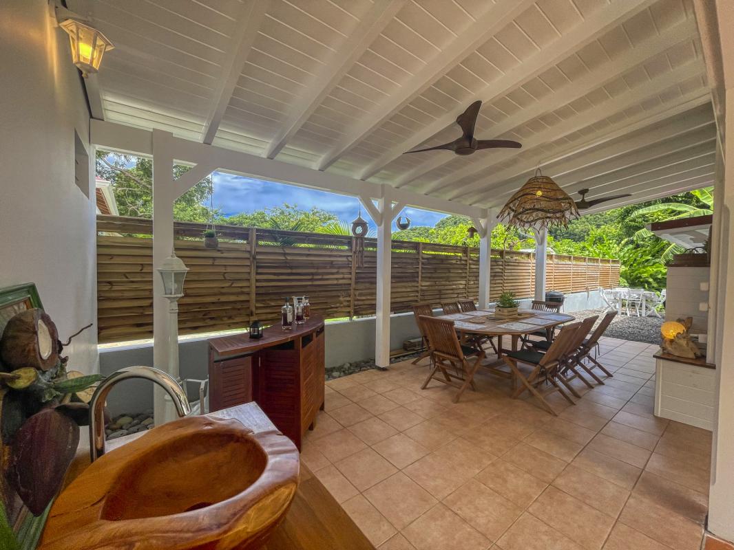 24. Location villa piscine proche plage Deshaies Guadeloupe_Terrasse